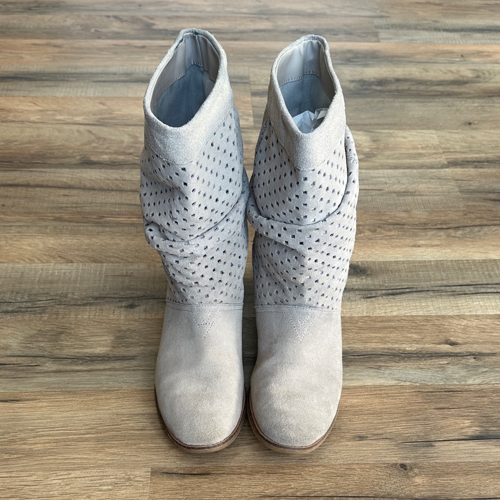 Toms Women’s Tan Slouch Mid Calf Boots Size 8.5 - Picture 4 of 11